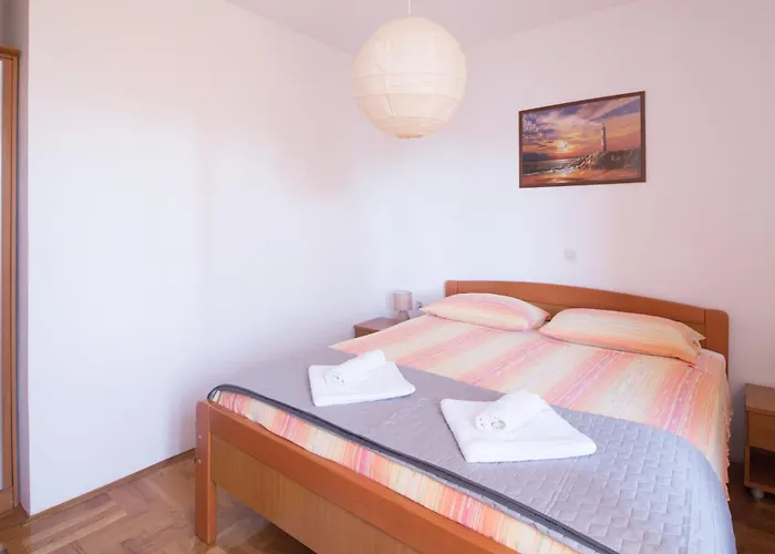 Lucy Apartament
