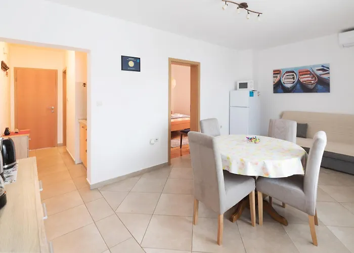 Lucy Apartament Kožino