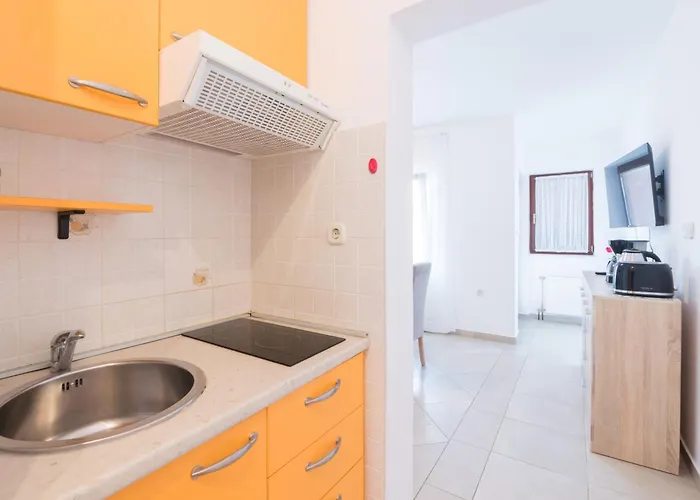 Lucy Apartament